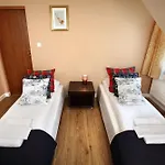 Farma B&b, Suntago & Deepspot 住宿加早餐酒店 3*