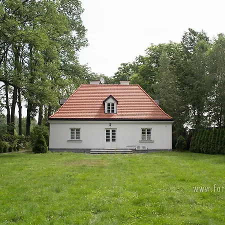 Dwór Many, Blisko Do Suntago&deepspot Bed and breakfast Many