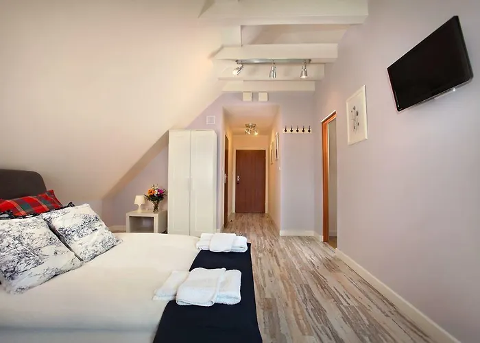 Nocleg ze śniadaniem Farma B&b, Suntago & Deepspot 3*